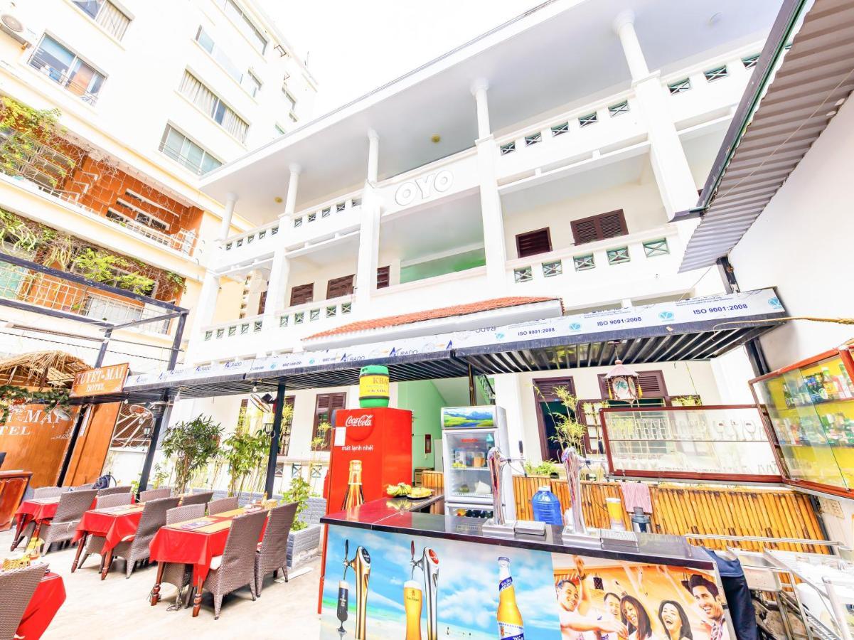 Oyo 381 Tuyet Mai Hotel Nha Trang Esterno foto